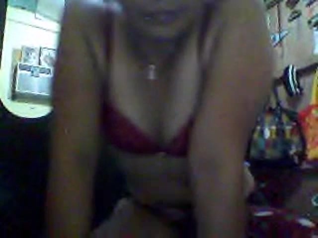 Pinay naked on cam